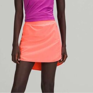 LULULEMON sz 6 Hotty Hot High-Rise Skirt *Long in raspberry cream (EUC)